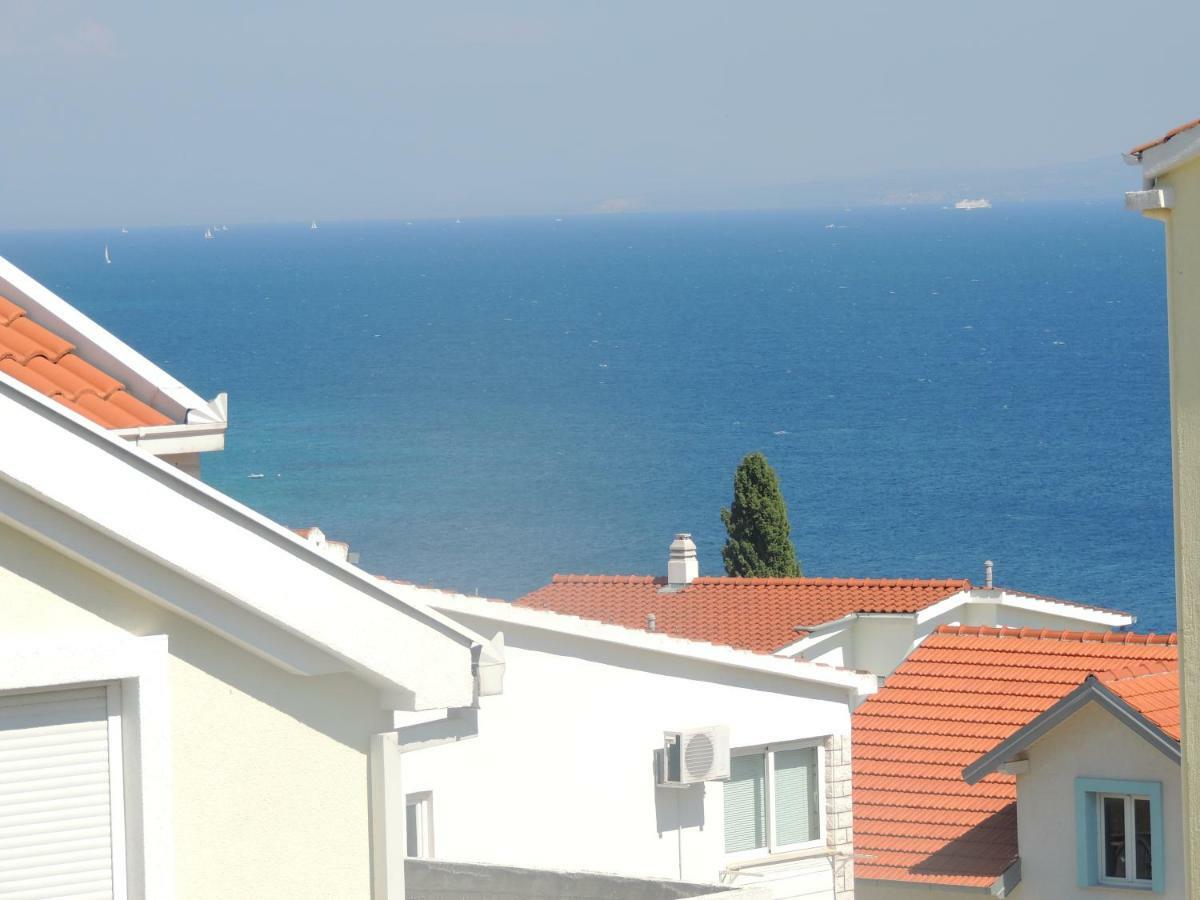 Apartments Naomi And Marsel Трогир Екстериор снимка