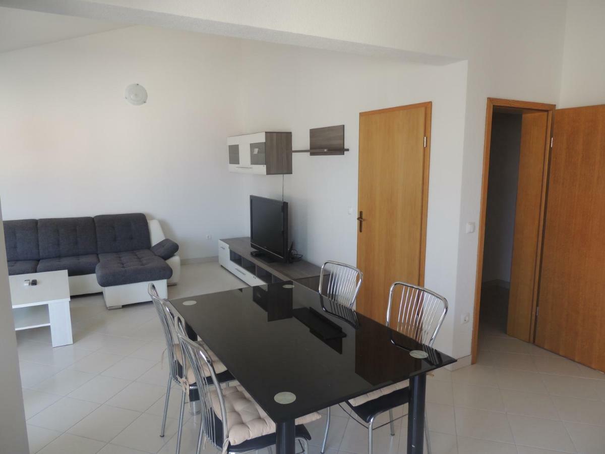 Apartments Naomi And Marsel Трогир Екстериор снимка