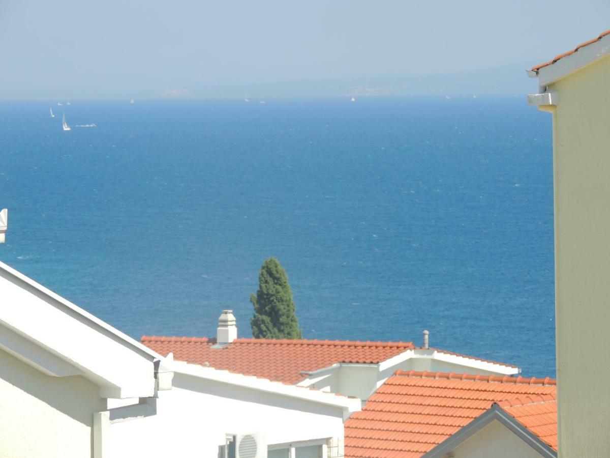 Apartments Naomi And Marsel Трогир Екстериор снимка